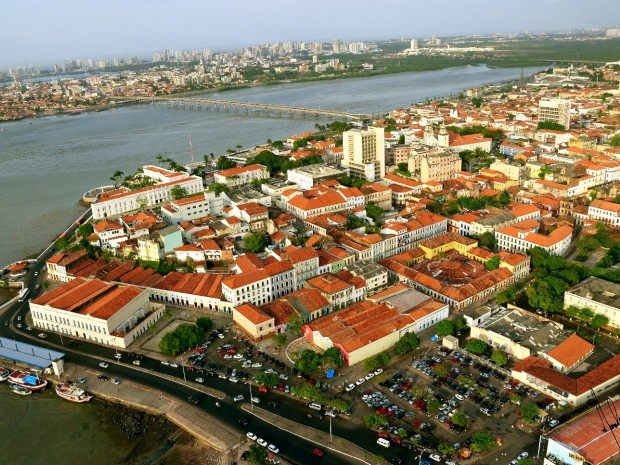 São Luís do passado e do presente retratada em obras literárias de escritores maranhenses