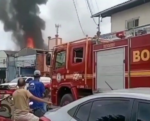 Incêndio atinge lojas e assusta moradores em cidade no Pará
