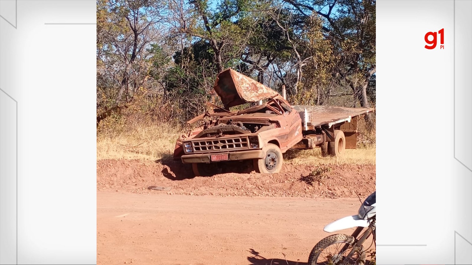 Três homens morrem e um fica gravemente ferido após caminhão capotar no PI