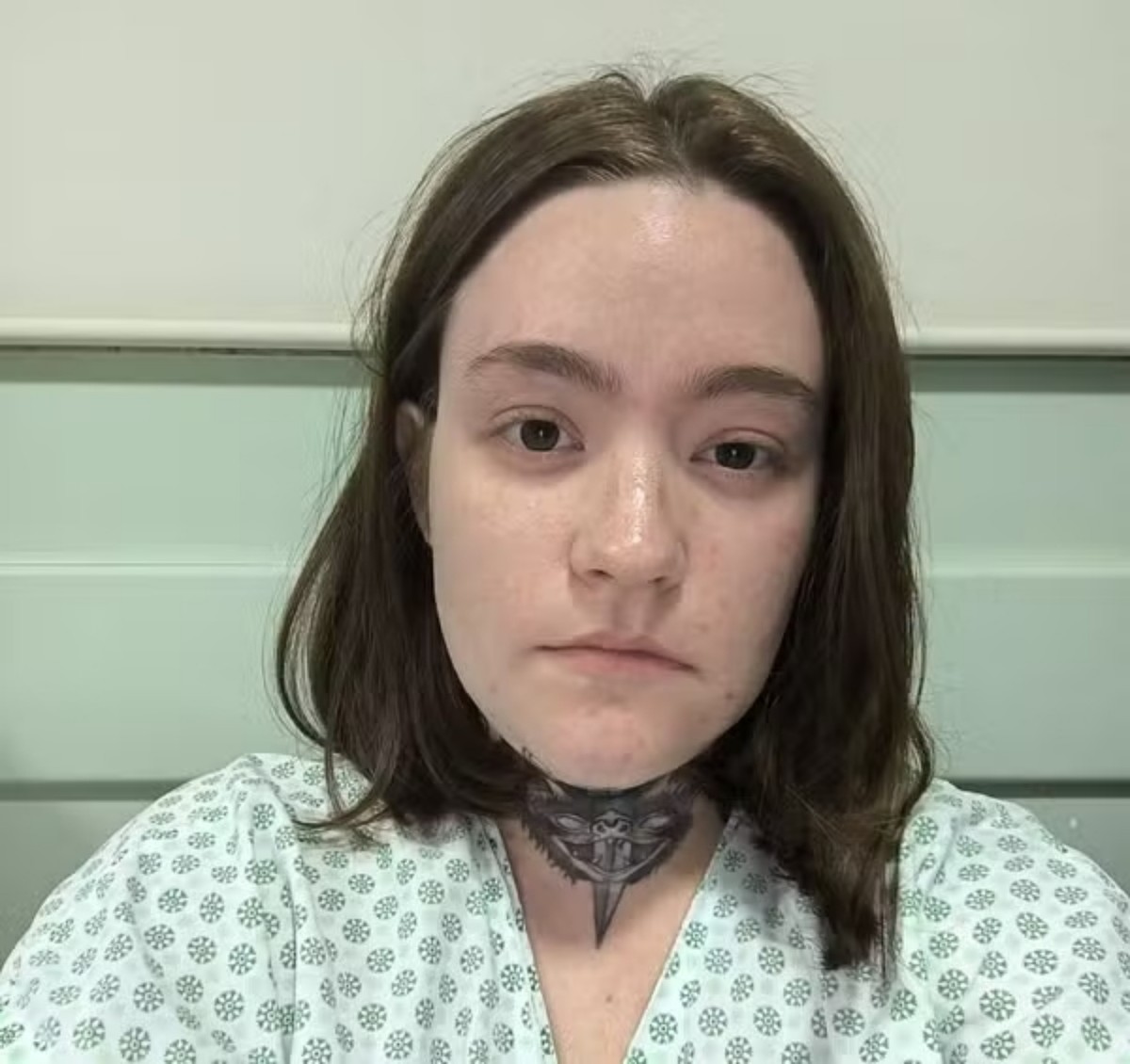 Jovem vai implantar dispositivos para bloquear passagem da 'pior dor do mundo' até o cérebro; entenda