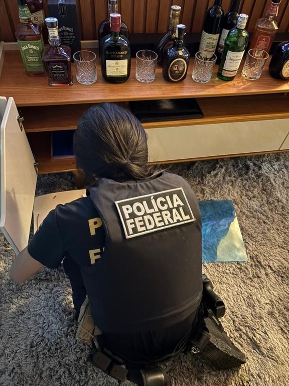 Grupo é preso suspeito de aplicar golpes bancários de R$ 780 mil com documentos falsos em RO