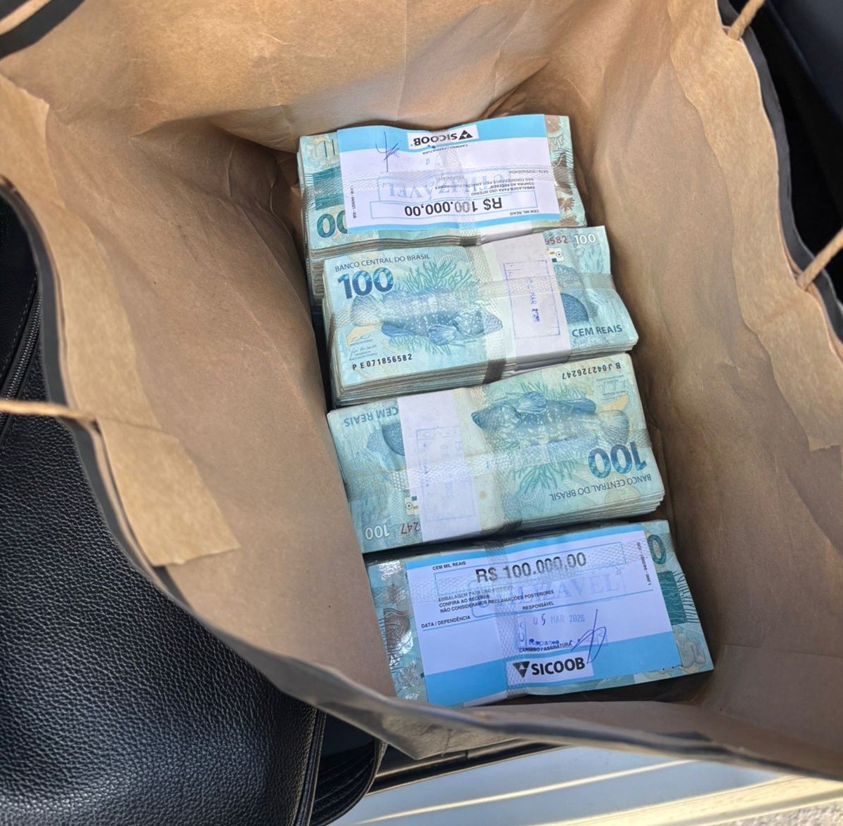 PF apreende R$ 400 mil em espécie com empresário em Campos 