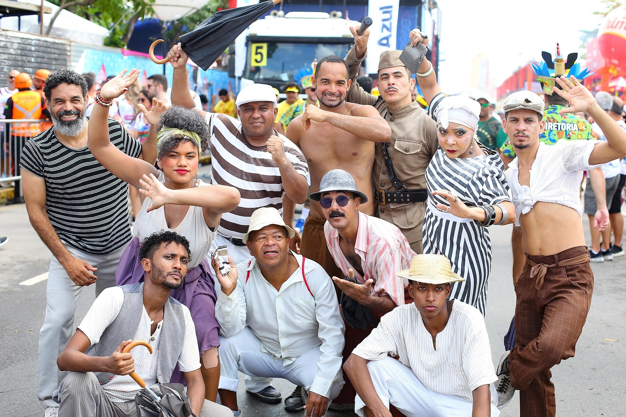 Guerreiros do Passo são barrados no camarote do Galo da Madrugada: 'Jamais voltaremos'