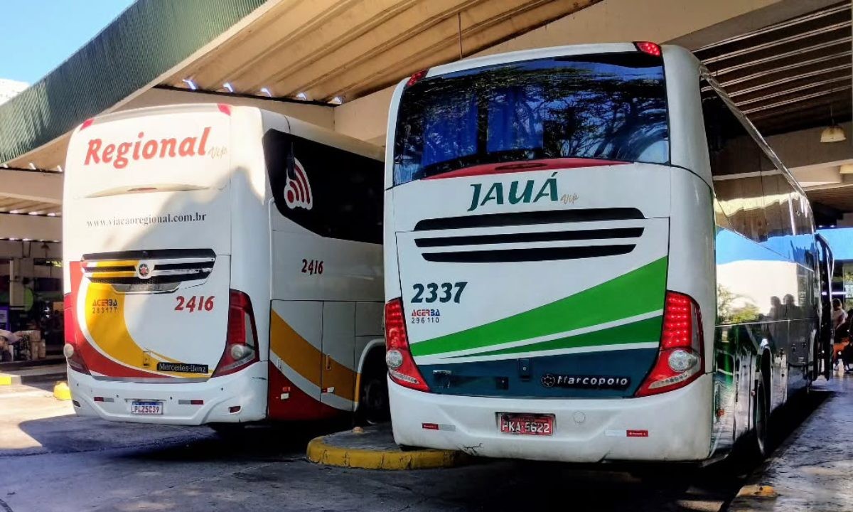 Empresas de ônibus que rodam em mais de 100 cidades baianas anunciam fechamento