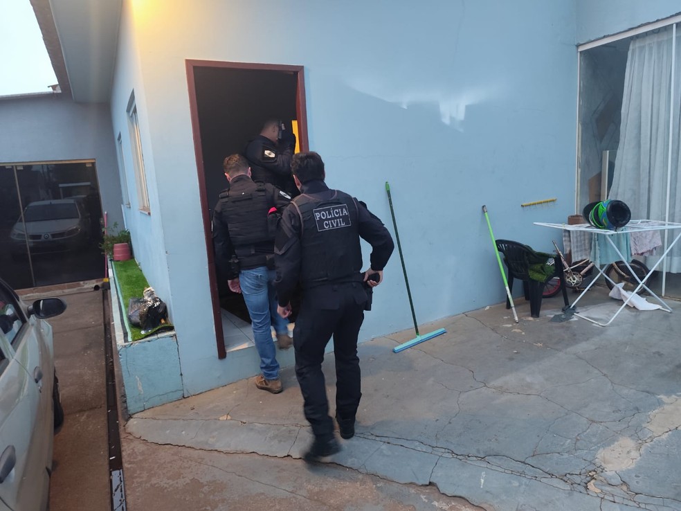 Operao cumpre mandados de priso, busca e apreenso em 8 estados e no Distrito Federal  Foto: Divulgao/ Polcia Civil de Gois