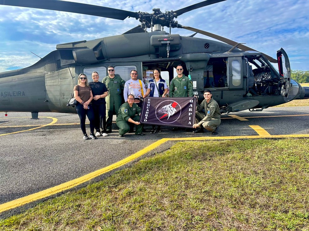 Avião de grande porte da FAB está indo junto com a equipe do Dsei a comunidades indígenas isoladas — Foto: Divulgação