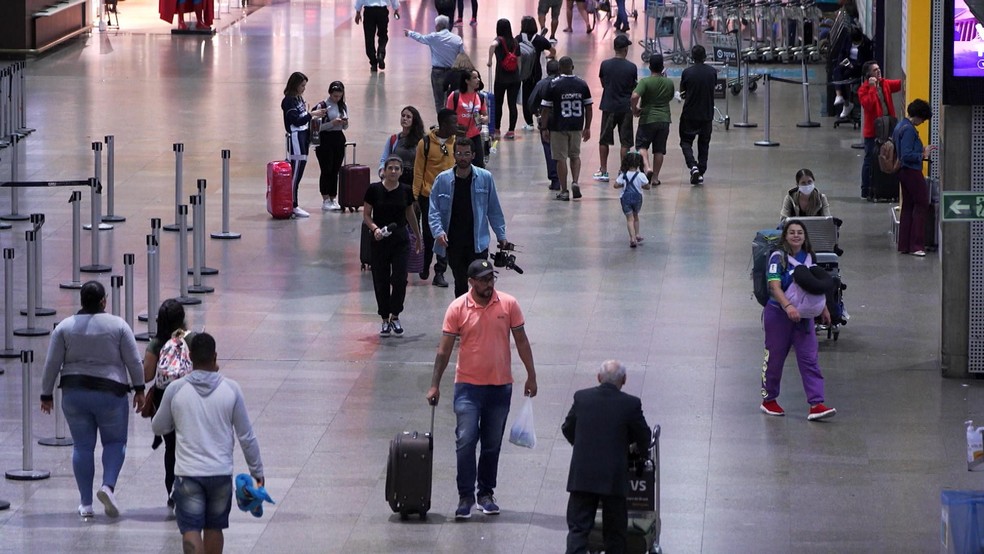 Cearense investigado é convidado para trabalhar na Argentina e é preso durante escala em São Paulo — Foto: TV Globo/Reprodução