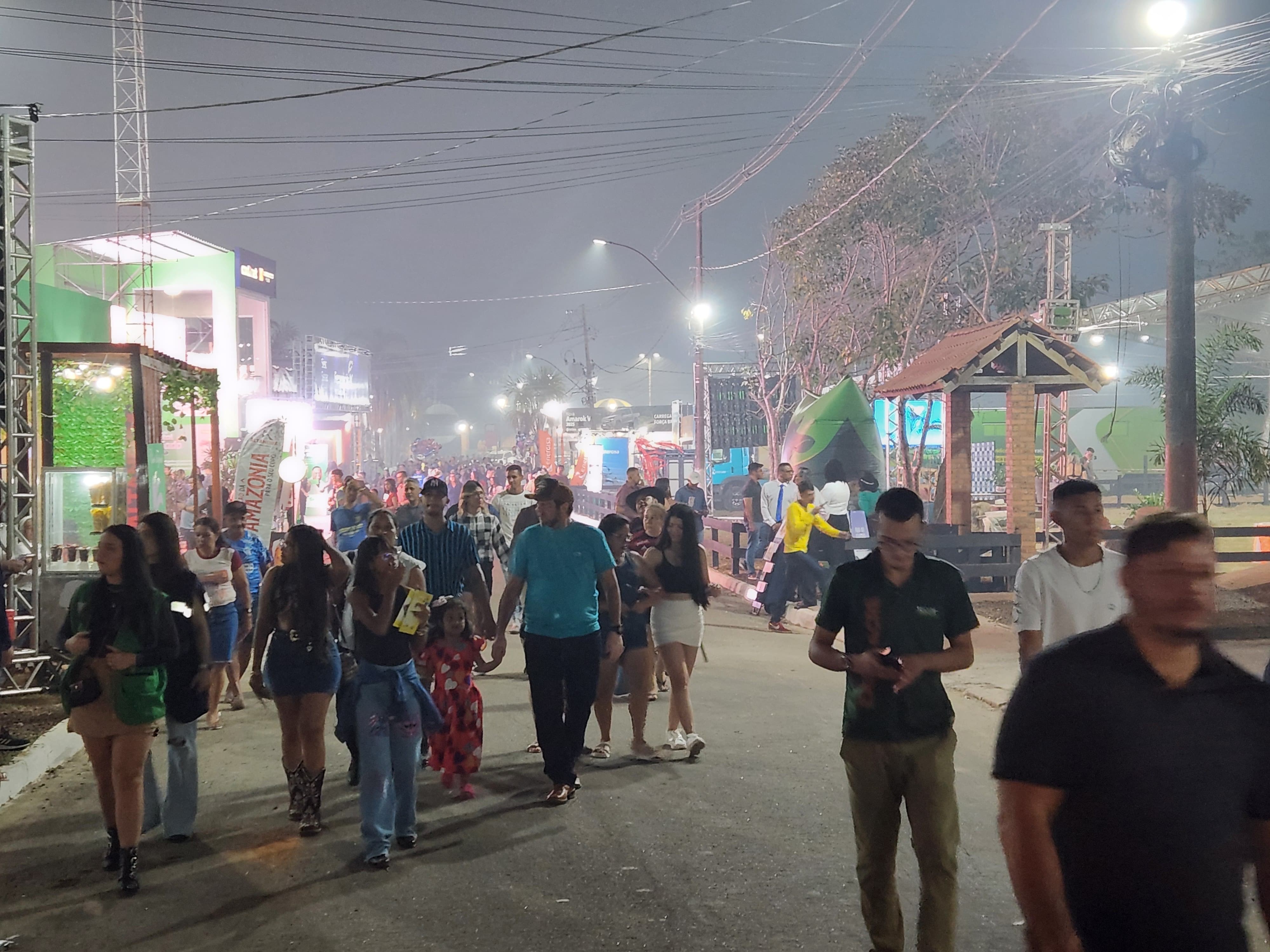 Expoacre 2025: 1ª noite tem prova dos tambores e apresentações culturais com artistas locais em Rio Branco