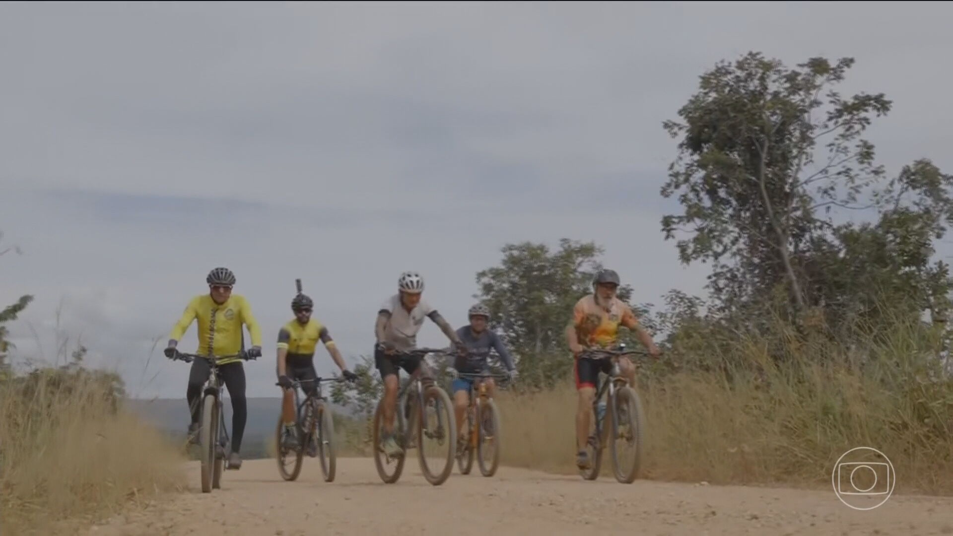Expedição de ciclistas vai percorrer os cenários que inspiraram o escritor Guimarães Rosa