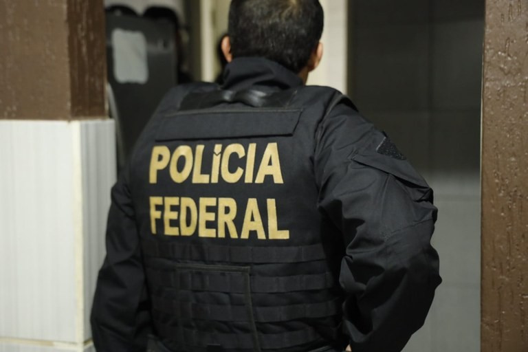 Polícia Federal cumpre mandados contra suspeitos de abuso sexual infantil em quatro cidades da Paraíba 