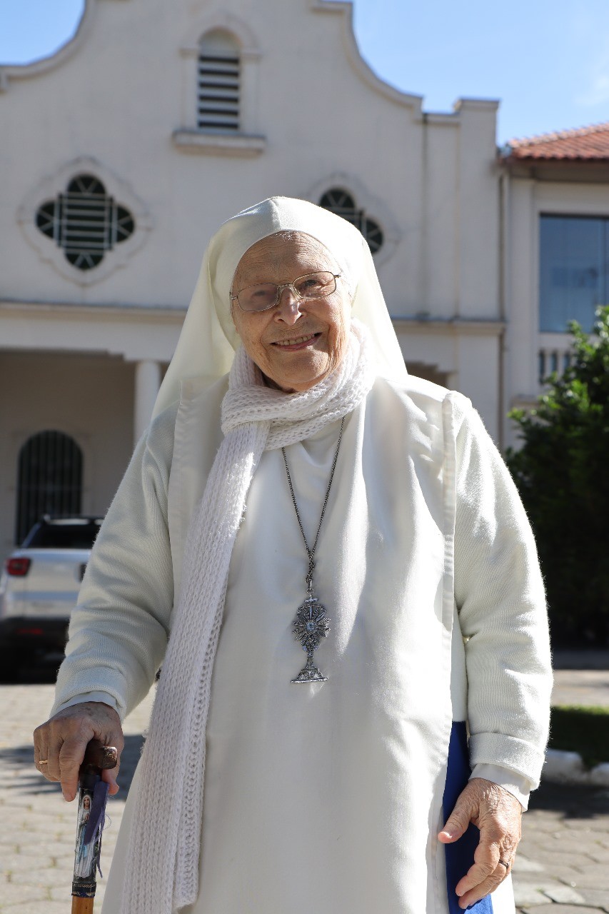 Morre aos 88 anos a Irmã Mariângela do Menino Jesus