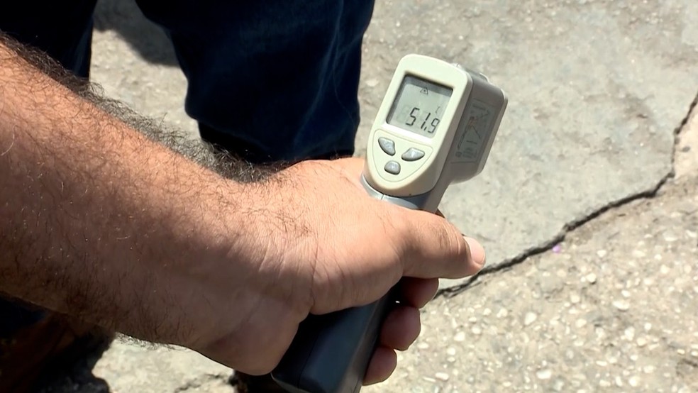 Termômetro registra temperatura superior a 51°C em Teresina — Foto: Reprodução/TV Clube