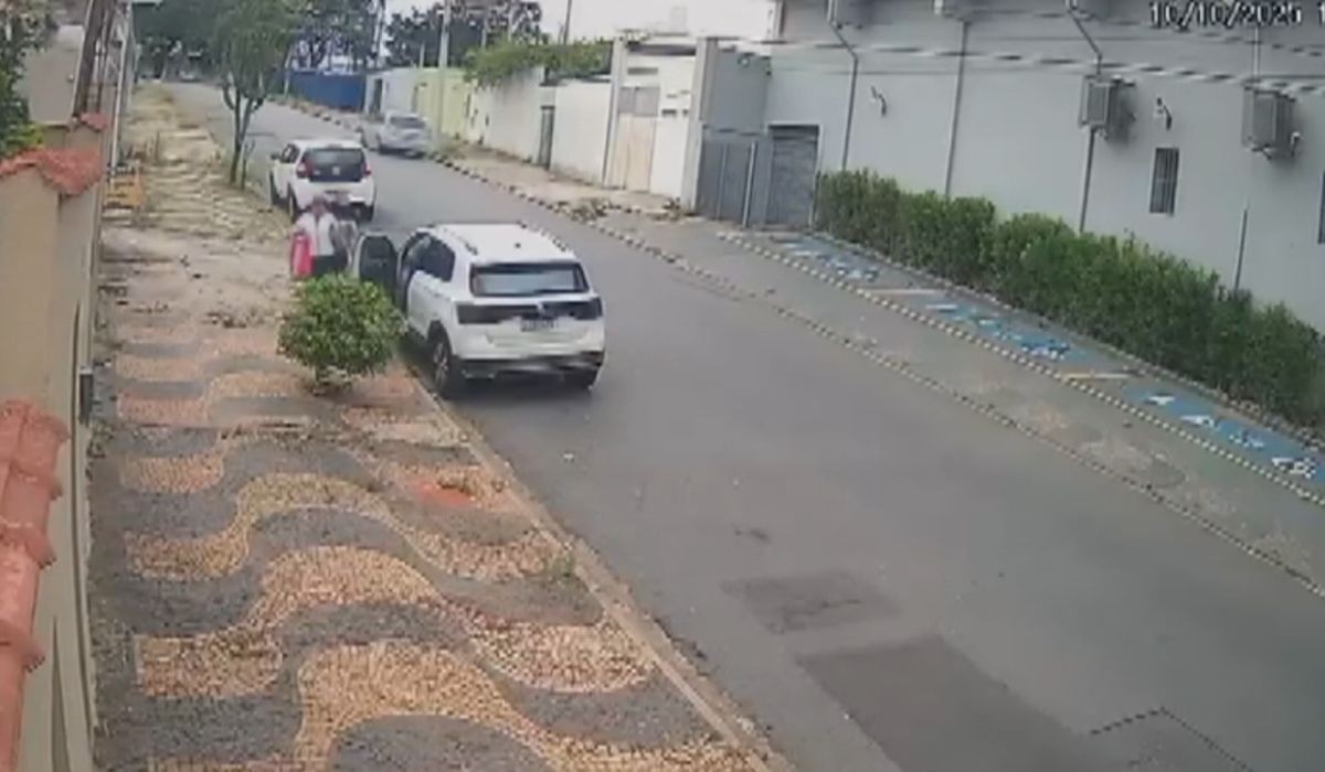 Câmera flagra sequestro de idosa por dupla em Campinas