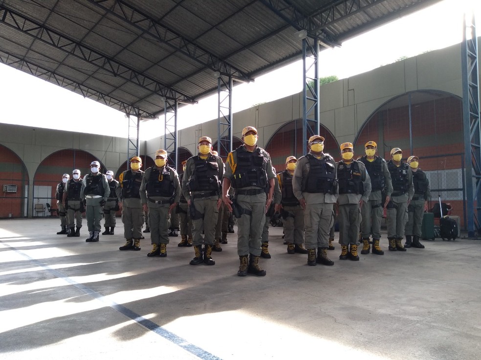 Policiais do BPRE e CIPTran reforçam monitoramento da divisa entre Ceará e Piauí para combater disseminação do coronavírus — Foto: Polícia Militar do Piauí