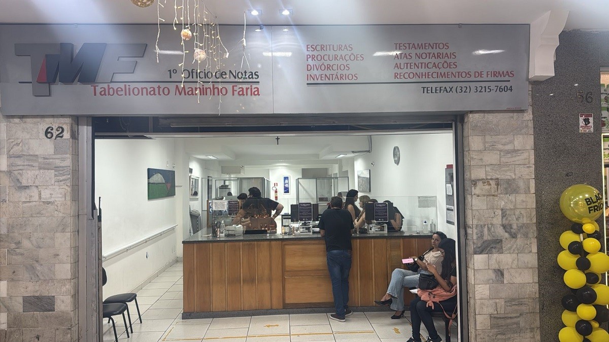 Cartório no Centro de Juiz de Fora é 
reaberto após interdição por suspeita de irregularidades; titular e substitutos seguem afastados