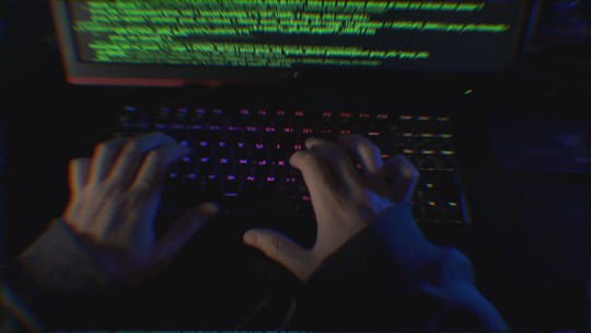Quadrilha com hackers adolescentes roubou senhas de PMs, Exército e Justiça
