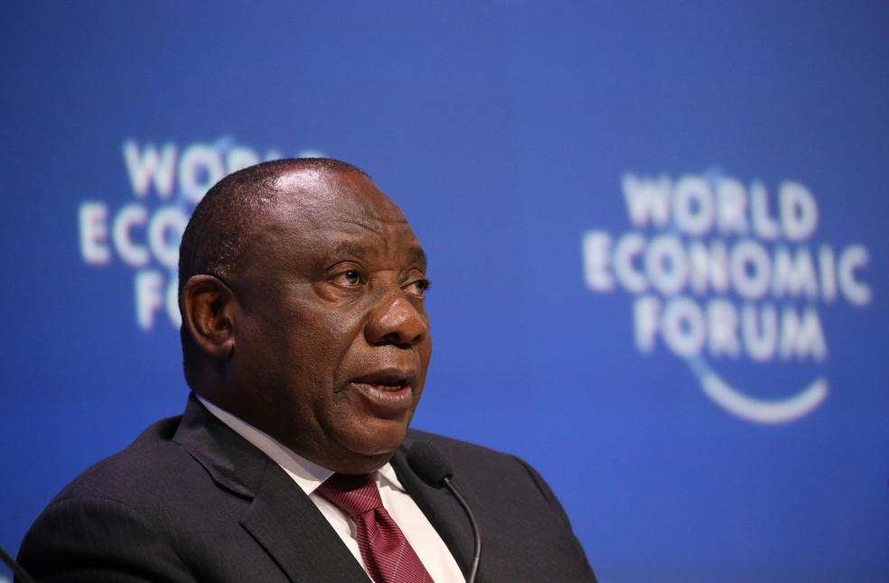 Presidente da África do Sul, Cyril Ramaphosa, durante sessão do Fórum Econômico Mundial da África na Cidade do Cabo em 5 de setembro de 2019 — Foto: Sumaya Hisham/Reuters