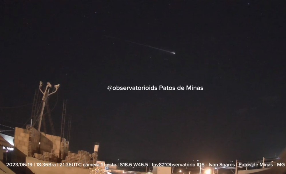 Moradores relatam luz cruzando o céu do Triângulo e Alto Paranaíba; fenômeno foi visto em outras partes do país
