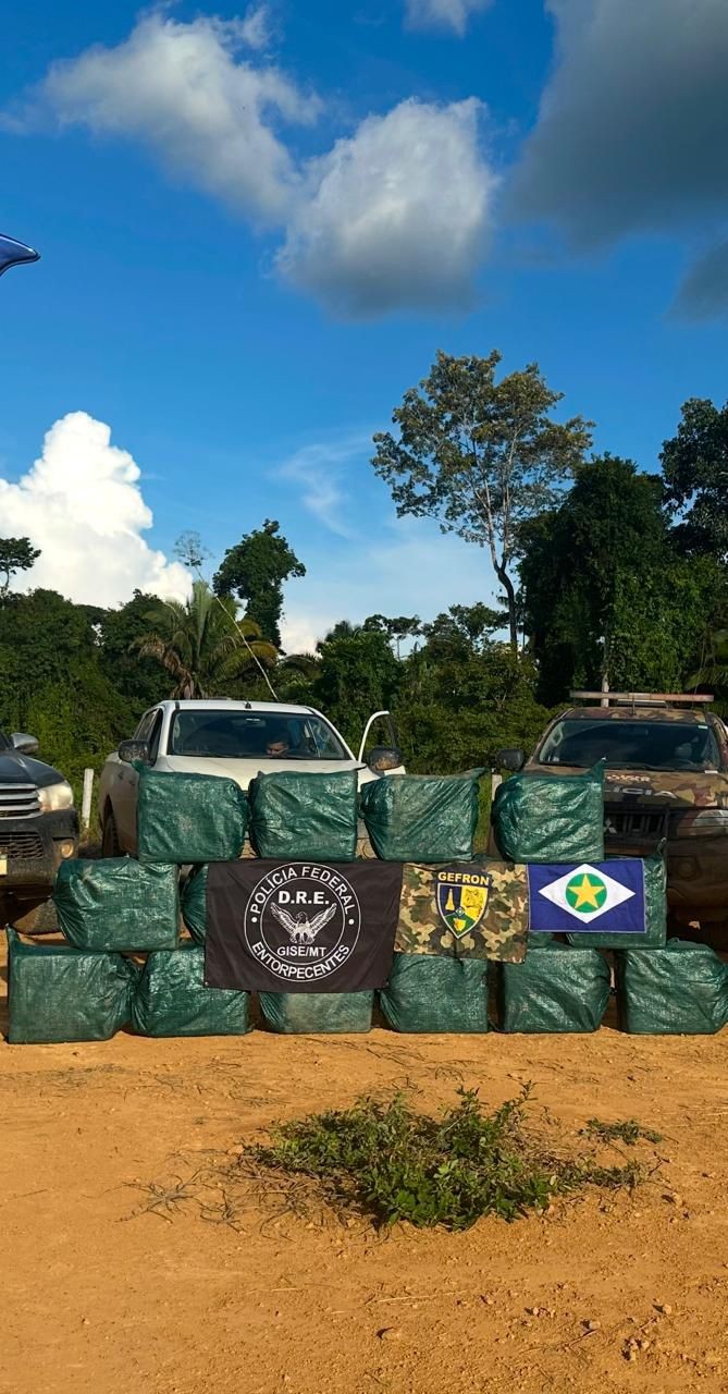 Mais de meia tonelada de cocaína é apreendida e 2 são presos em área rural de MT 