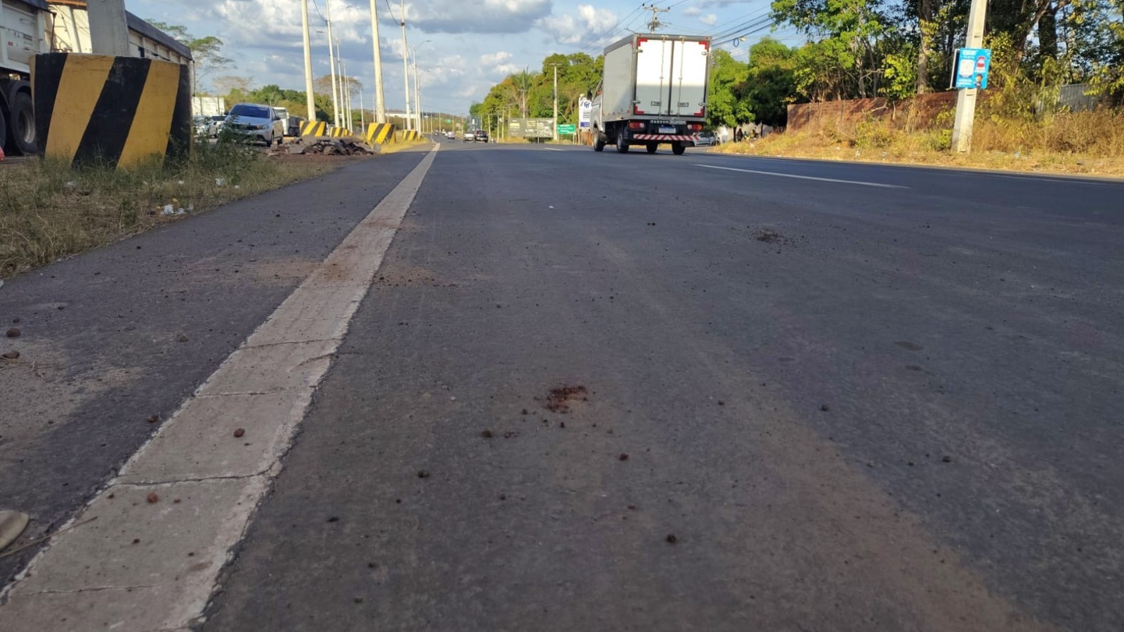 Motociclista morre após bater na traseira de caminhão carregado de cimento no PI