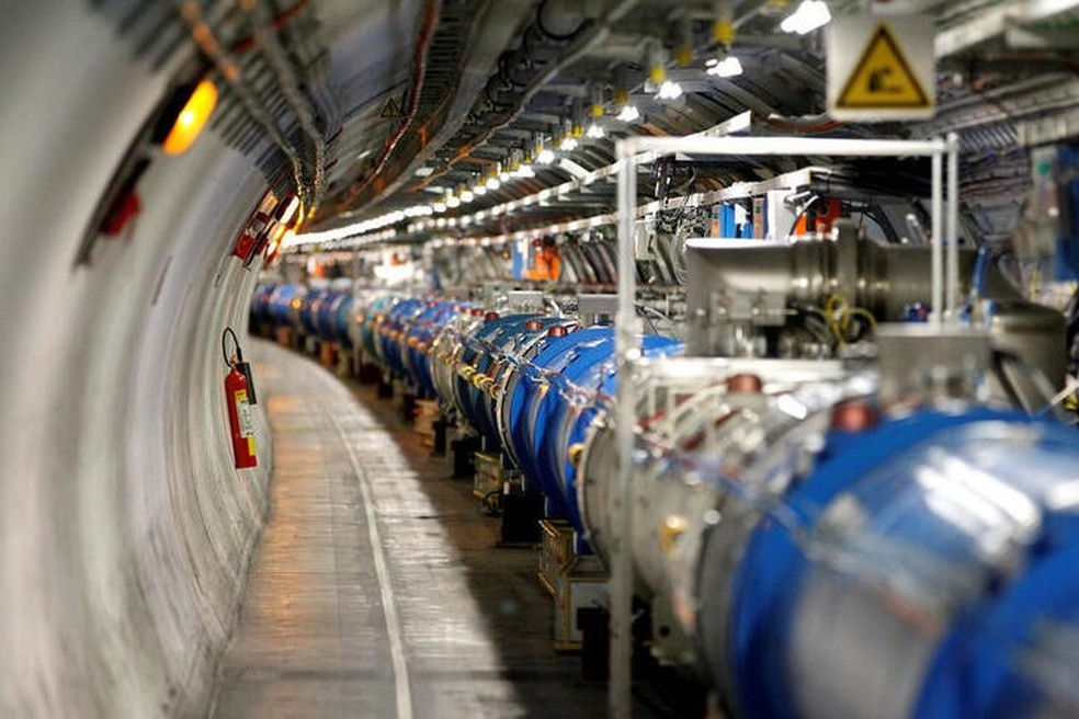 Foto mostra Grande Colisor de Hádrons do CERN, próximo a Genebra, na Suíça, em 23 de julho de 2014. — Foto: Pierre Albouy/Reuters