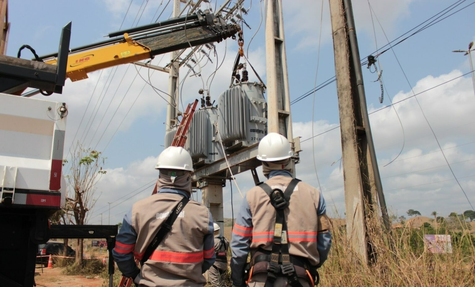 Expansão da rede de energia vai beneficiar 2,2 mil famílias em comunidades do Arapiuns