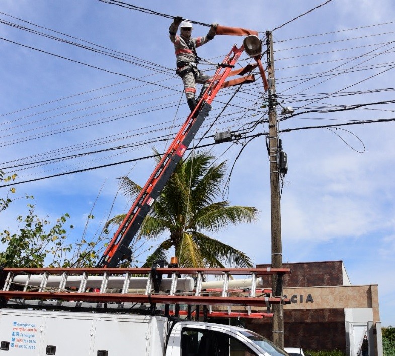 Eletricista auxiliar, serralheiro e mais: Sine em RR oferta 168 vagas nesta quinta-feira (24)