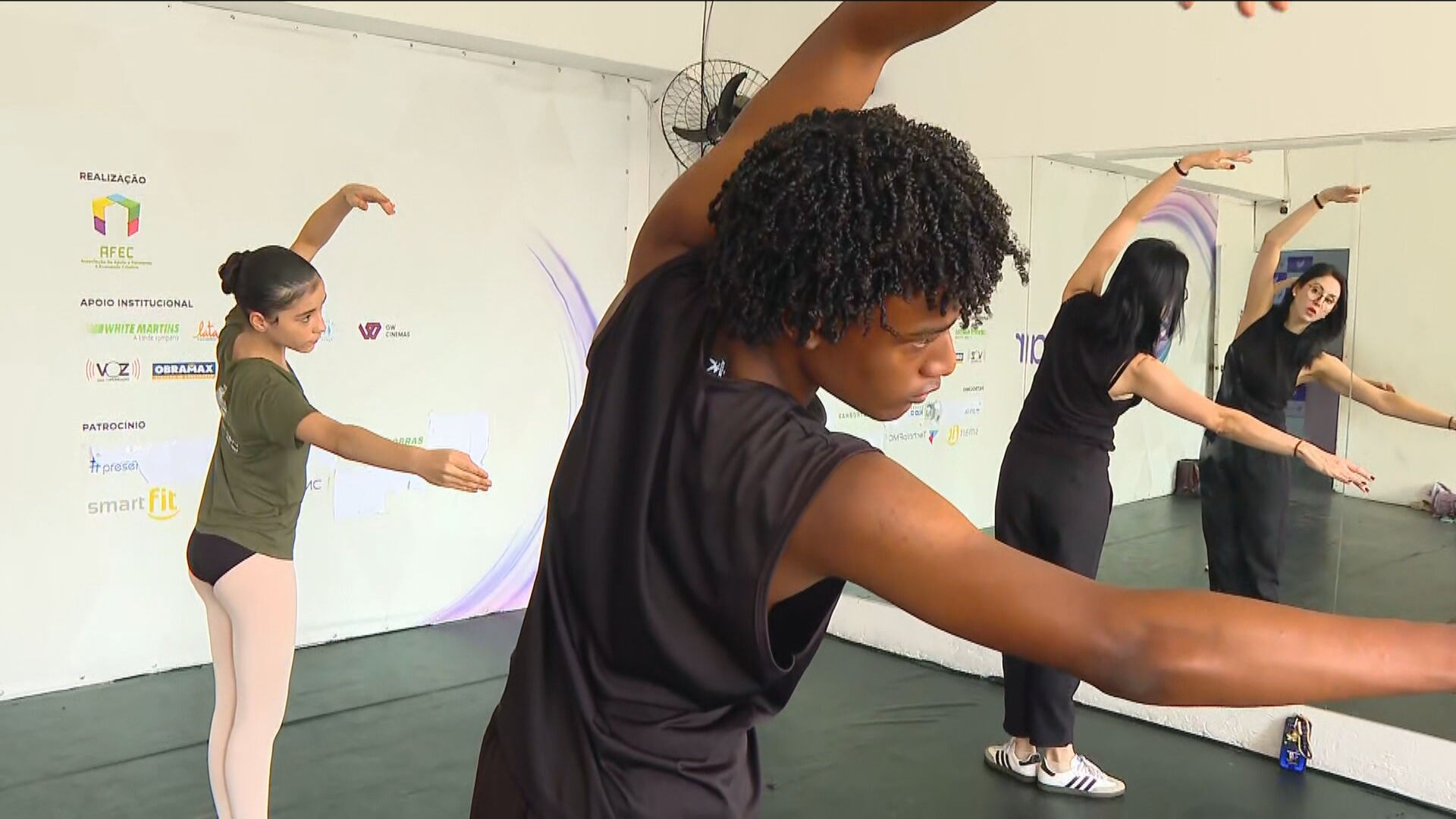 Bolshoi realiza audições no Complexo do Alemão e busca novos talentos da dança em projetos sociais do RJ