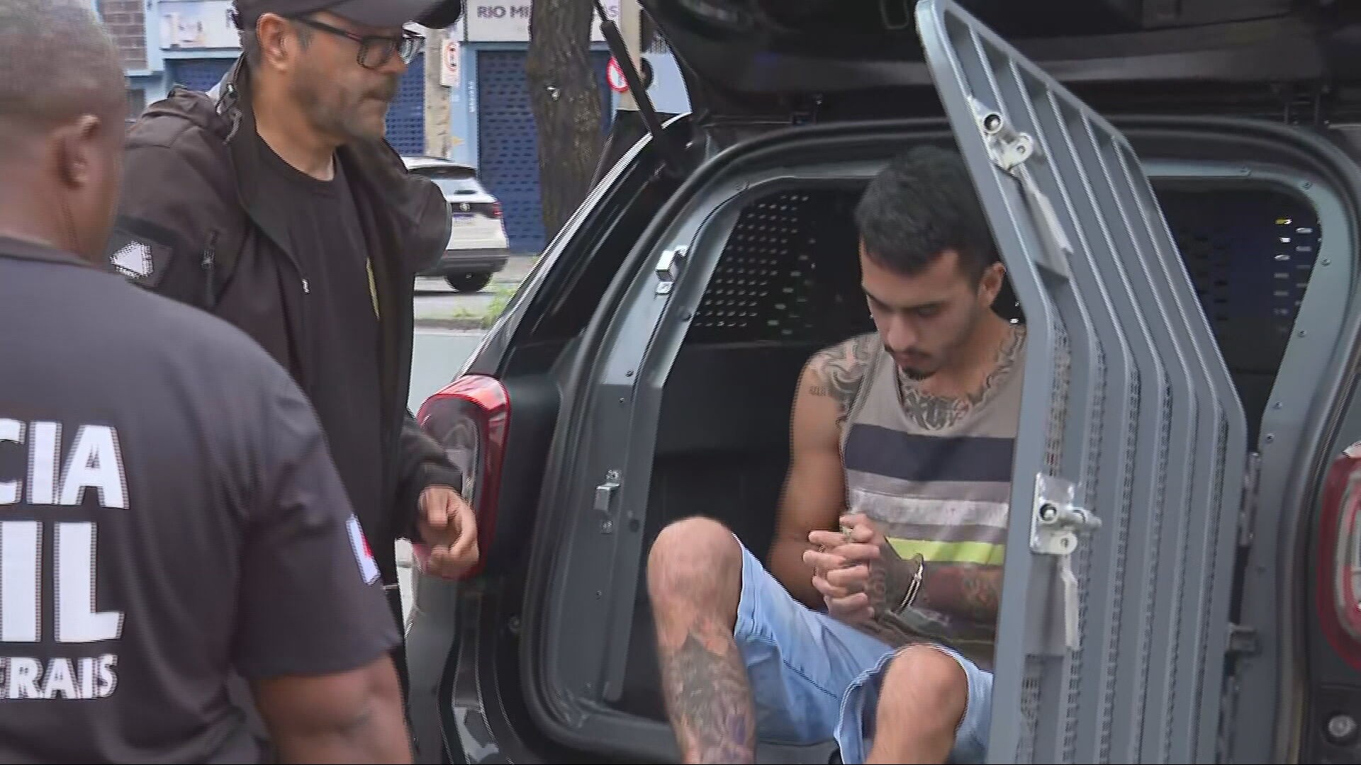 Operação cumpre mandados contra suspeito de aplicar golpes em idosos em BH; VÍDEO