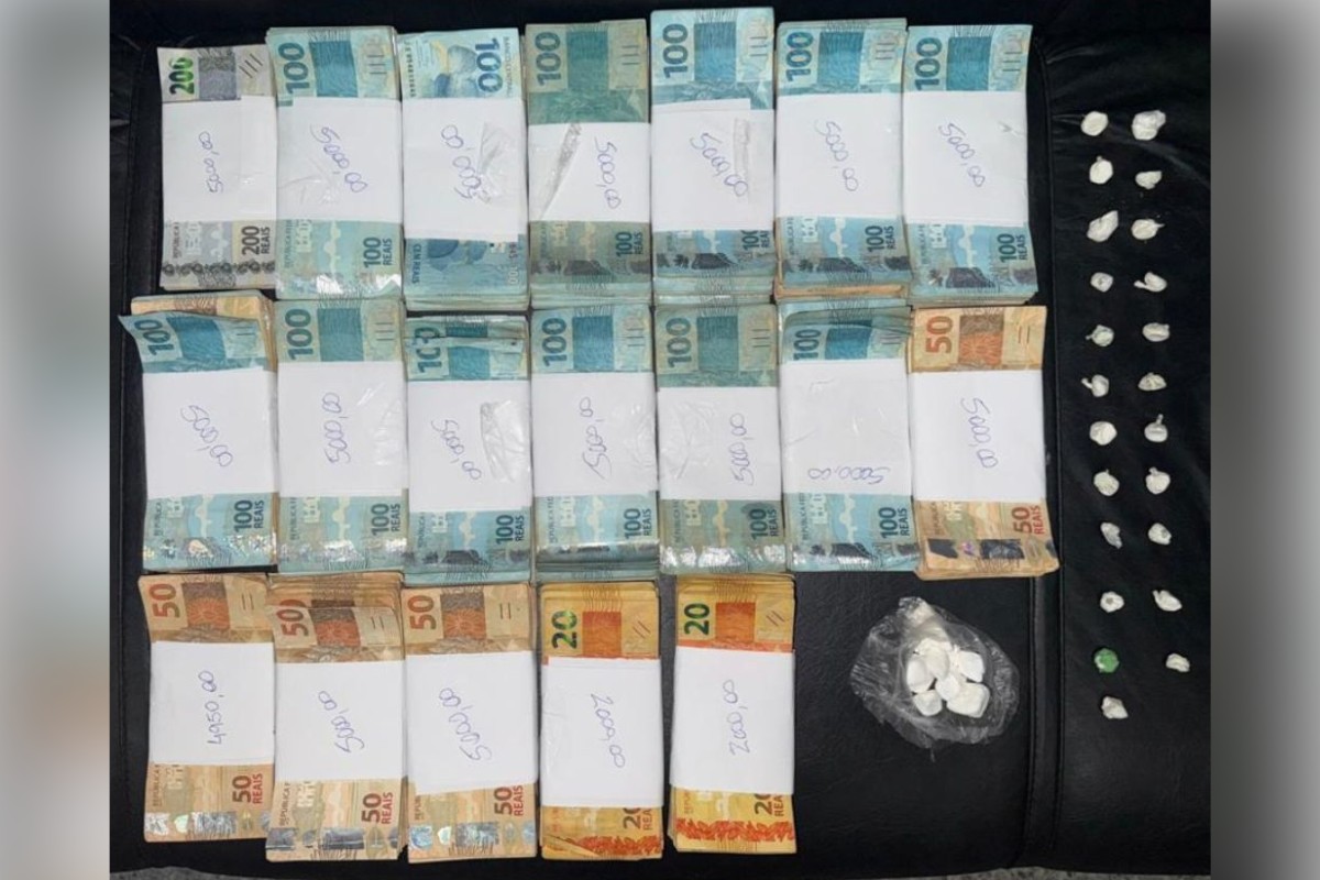 PM apreende cocaína e quase R$ 90 mil em dinheiro em casa denunciada por tráfico no interior de SP