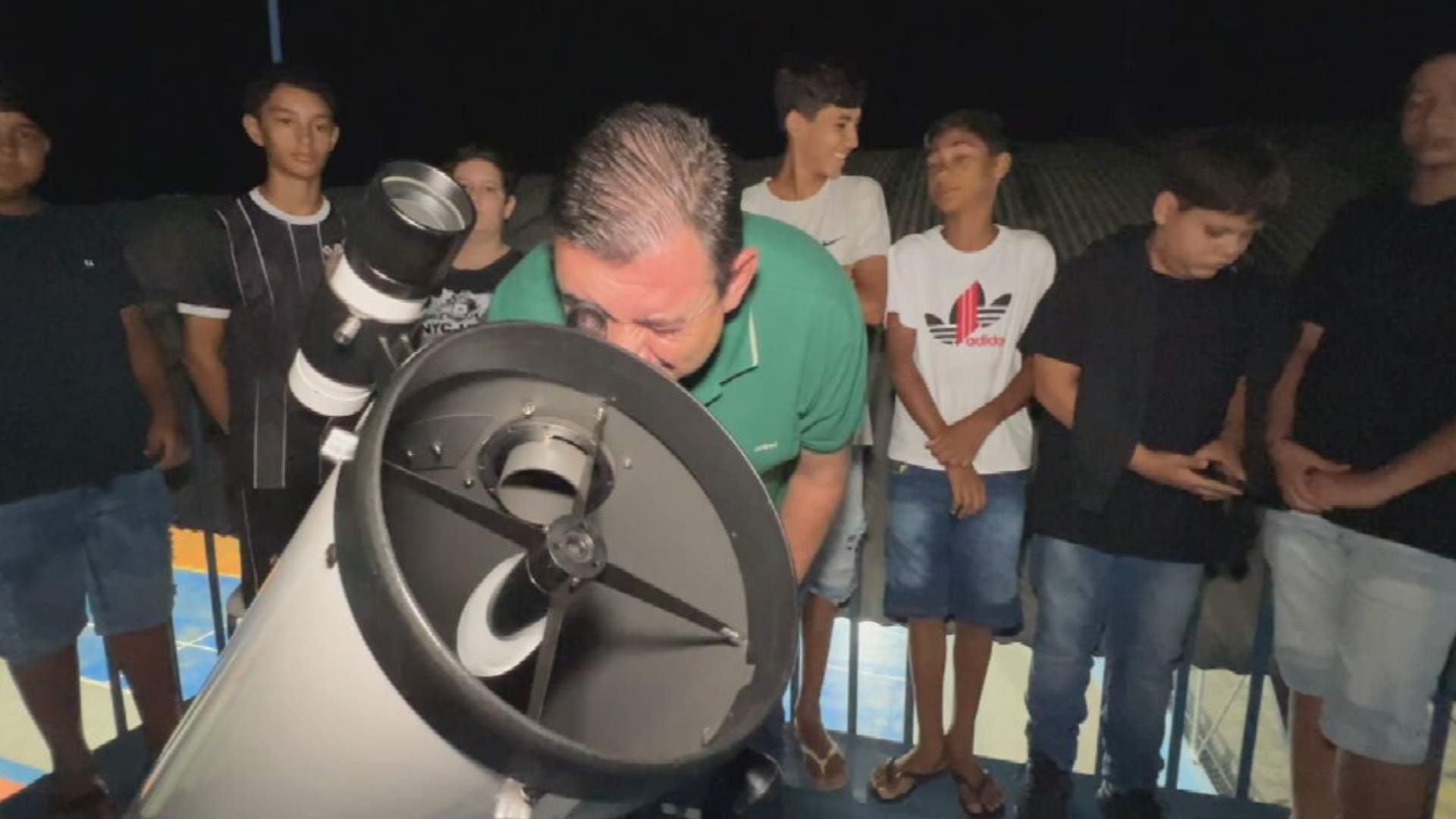 'Lua de Sangue': eclipse total da Lua é observado a olho nu no céu do noroeste de São Paulo; vídeo