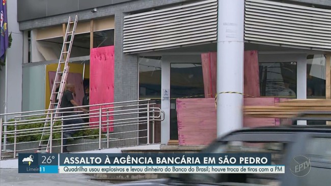 Agncia bancria fica destruda aps assalto com explosivos em So Pedro