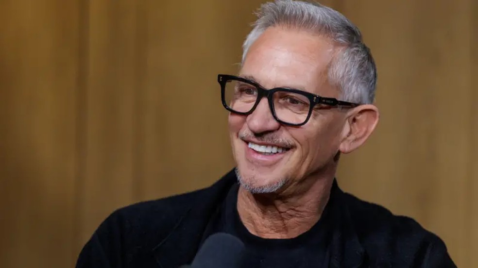 Gary Lineker, que jogou pela Inglaterra nas Copa de 1986 e 1990, tem fortuna estimada em US$ 30 milhões, que vem principalmente da carreira como apresentador e da participação em anúncios comercias — Foto: Getty Images via BBC