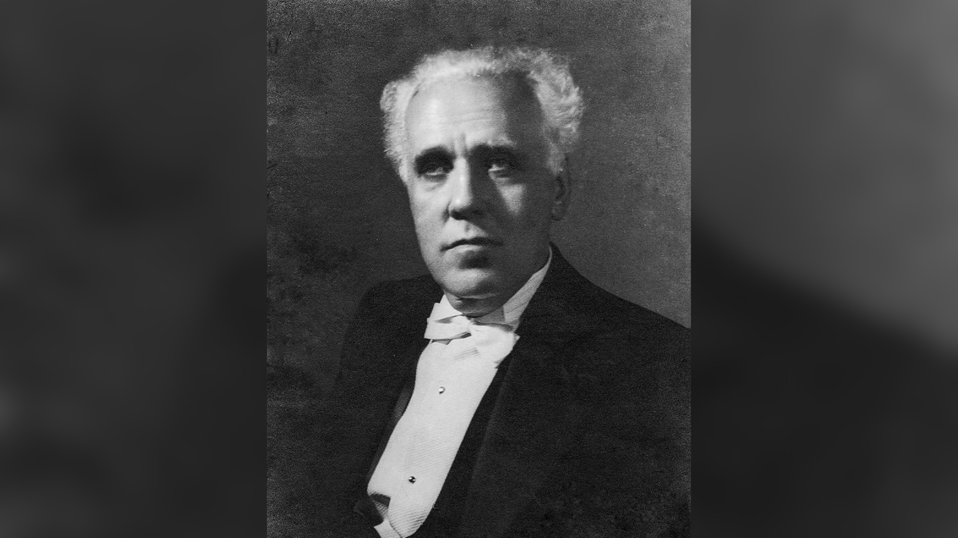 Coreto Municipal de Uberlândia passa a se chamar Ladário Teixeira em homenagem ao saxofonista