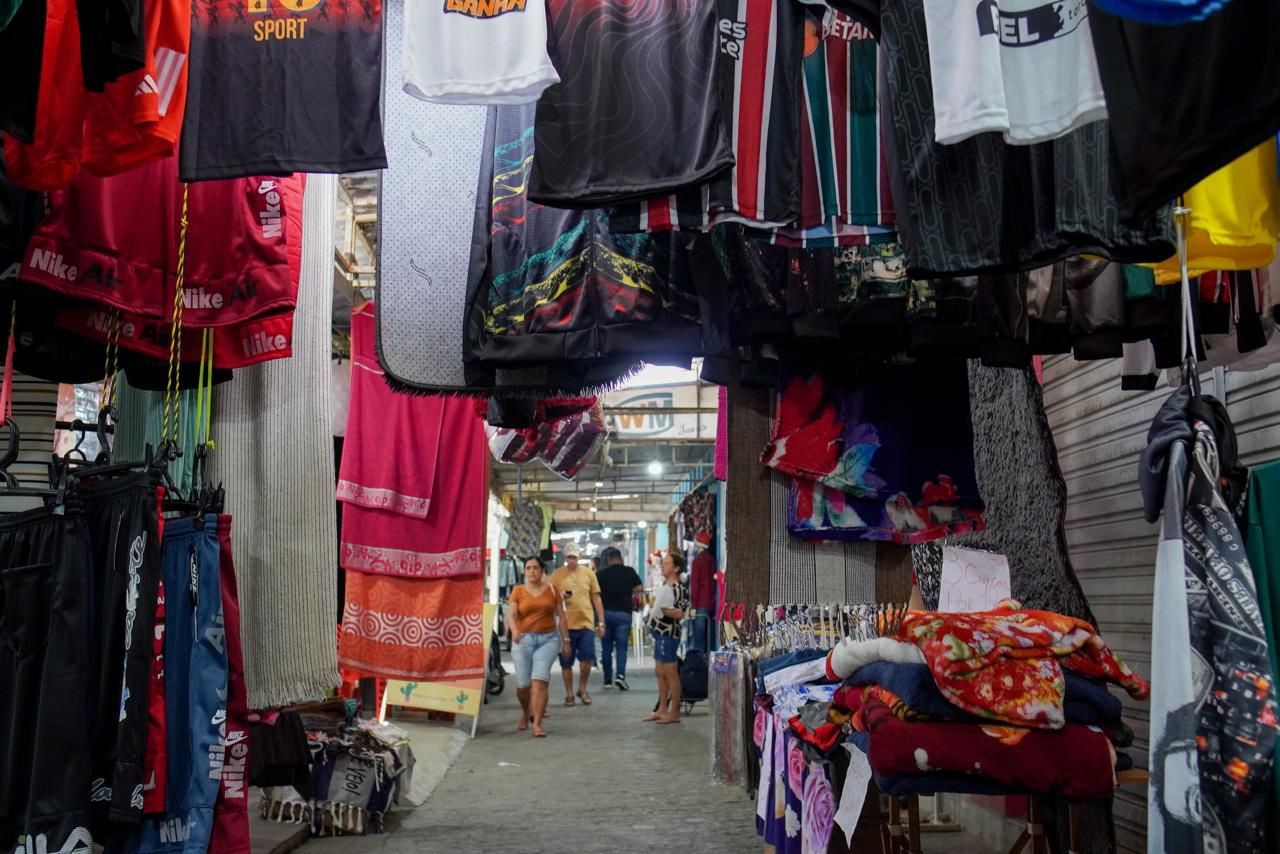 Feirantes que comercializam no 'Estacionamento da Viúva' em Caruaru serão realocados