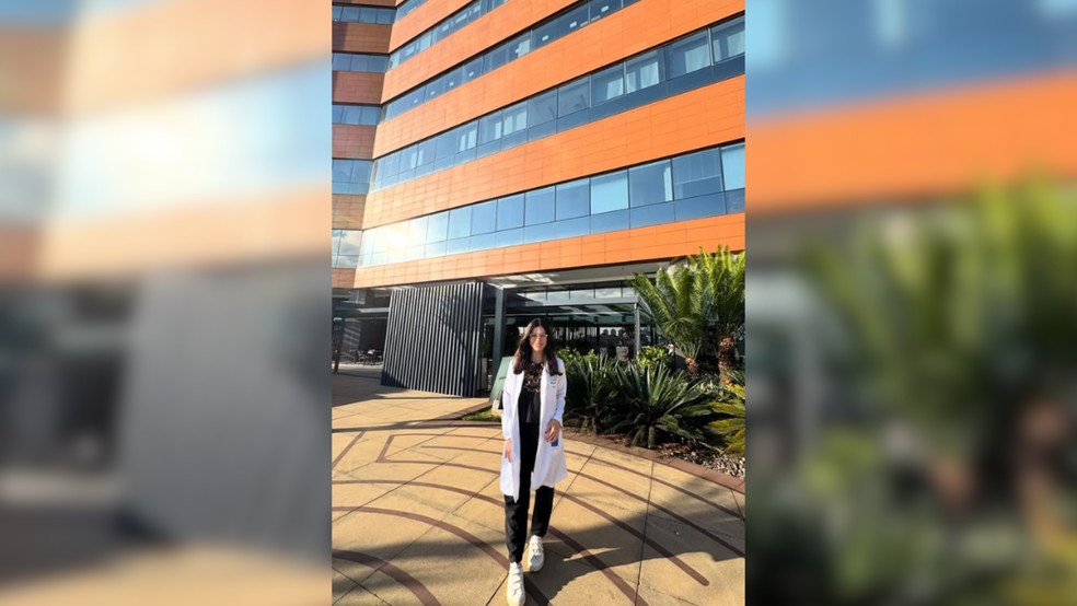 Médica infectologista Renata Zorgetti Manganaro é formada pela Faculdade de Medicina de Rio Preto (Famerp) — Foto: Reprodução/Instagram