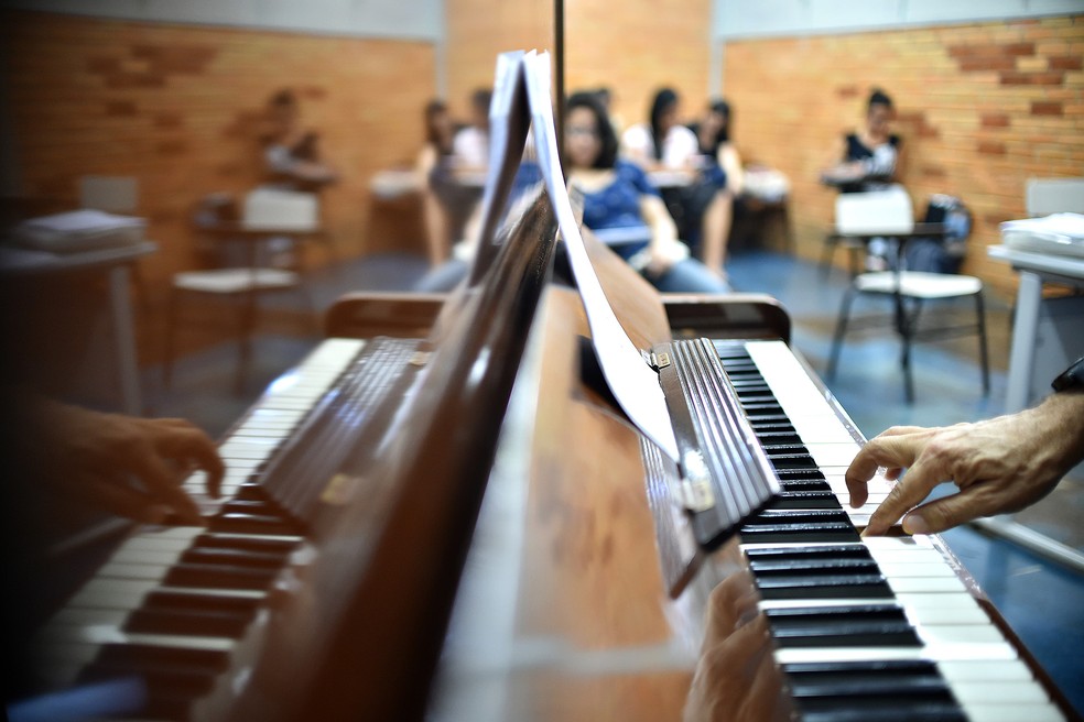 Curso de Piano - Escola de Música Online COMO TOCA