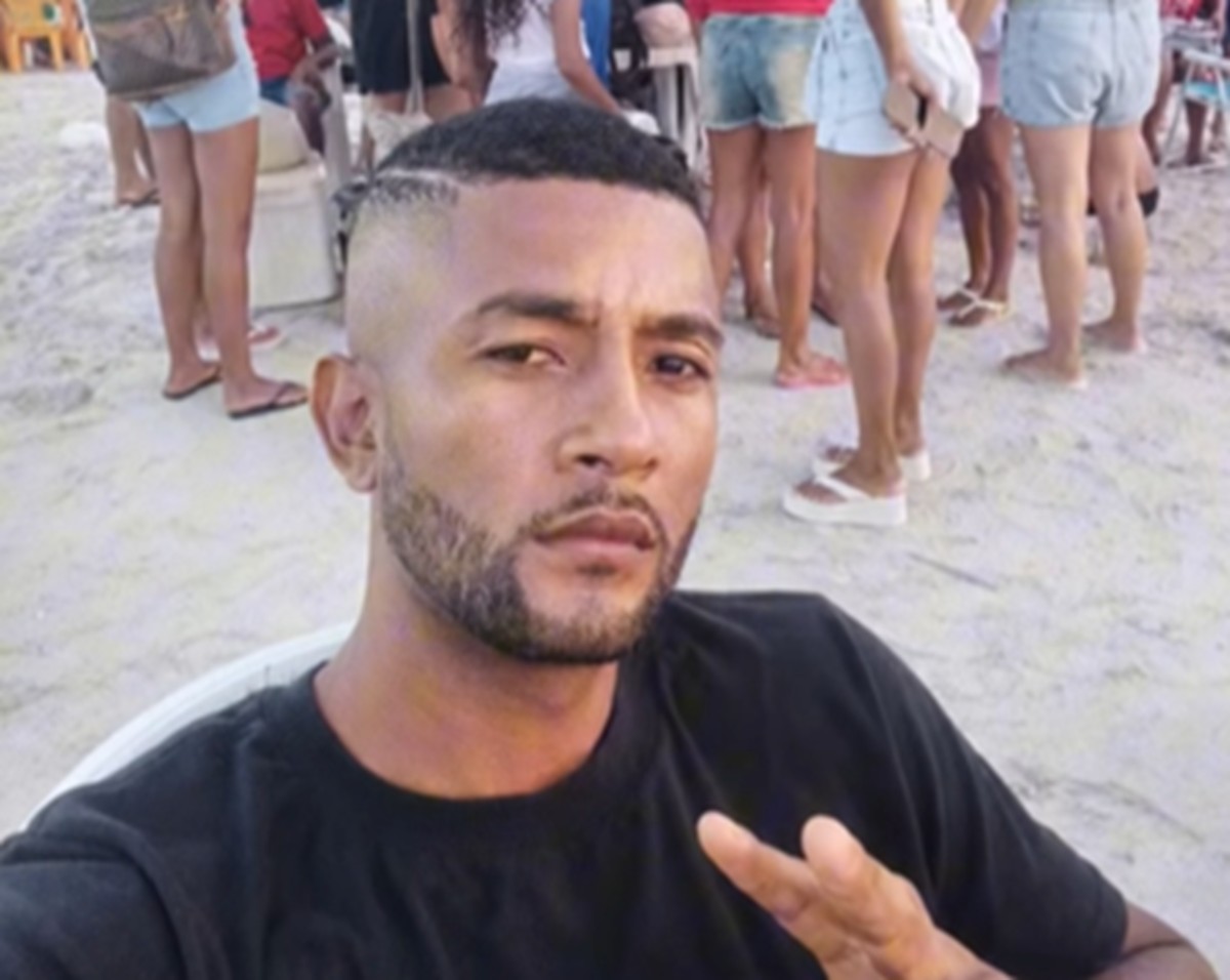 Homem morre após ser esfaqueado e sofrer acidente de carro a caminho do hospital no Pará​‌​