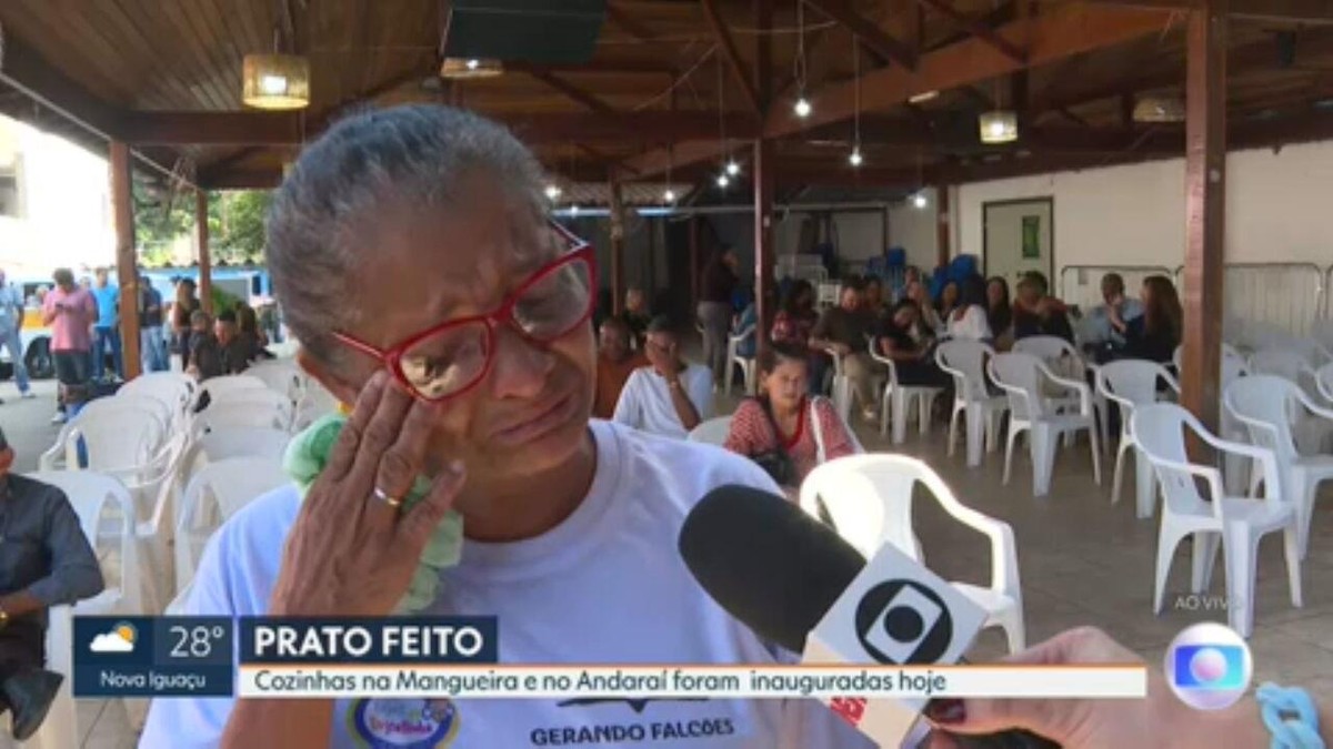 Na luta para ter o que comer, mulher chora em entrevista ao vivo e leva  repórter às lágrimas | Rio de Janeiro | G1