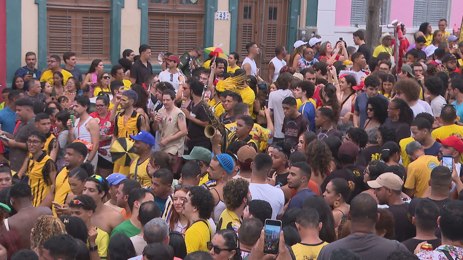 A mais de 150 dias do carnaval, Olinda abre oficialmente temporada de prévias com desfile da Pitombeira dos Quatro Cantos