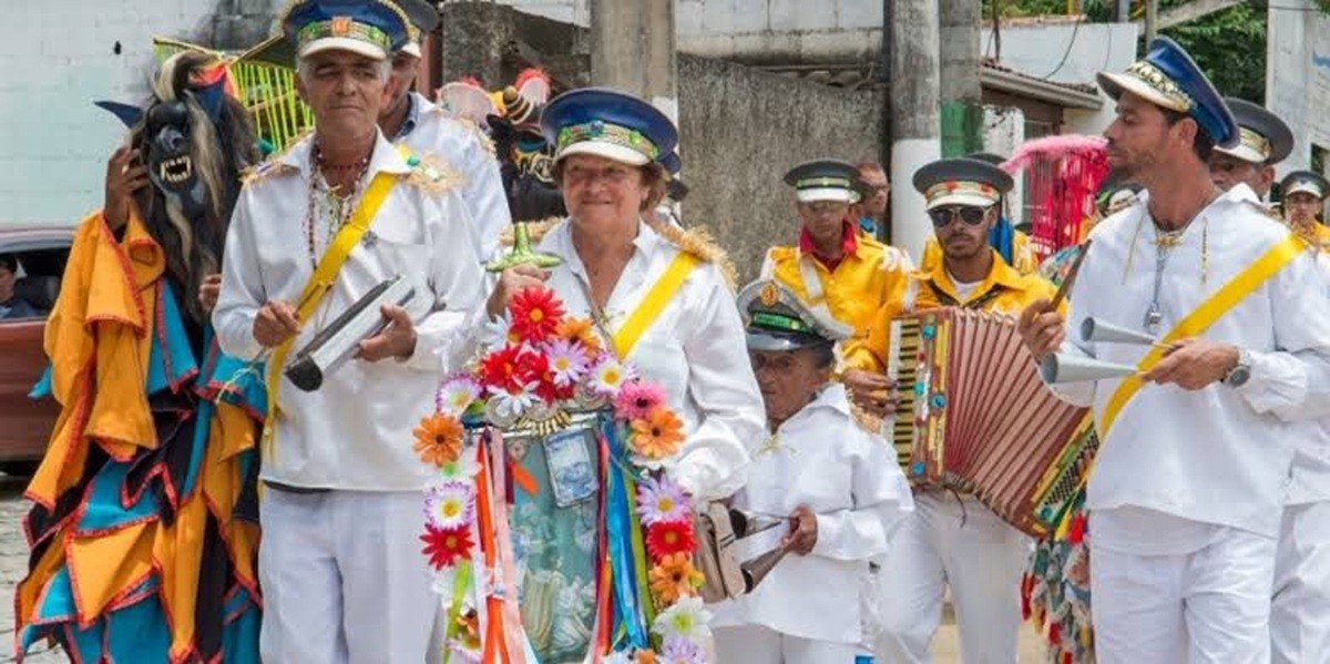 Dia de Reis mantém viva a tradição da Folia de Reis na Região Serrana do RJ
