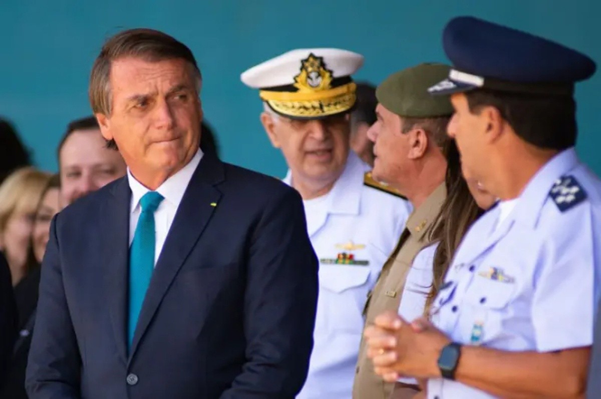 Bolsonaro pode perder patente? O que esperar de julgamento de ex-presidente e outros comandantes militares no STM