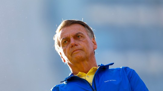 Pedido de condenação de Bolsonaro repercute entre políticos; veja reações - Procuradoria-Geral da República apresentou ao STF alegações finais contra o ex-presidente por tentativa de golpe de Estado; pena pode chegar a 43 anos de prisão.