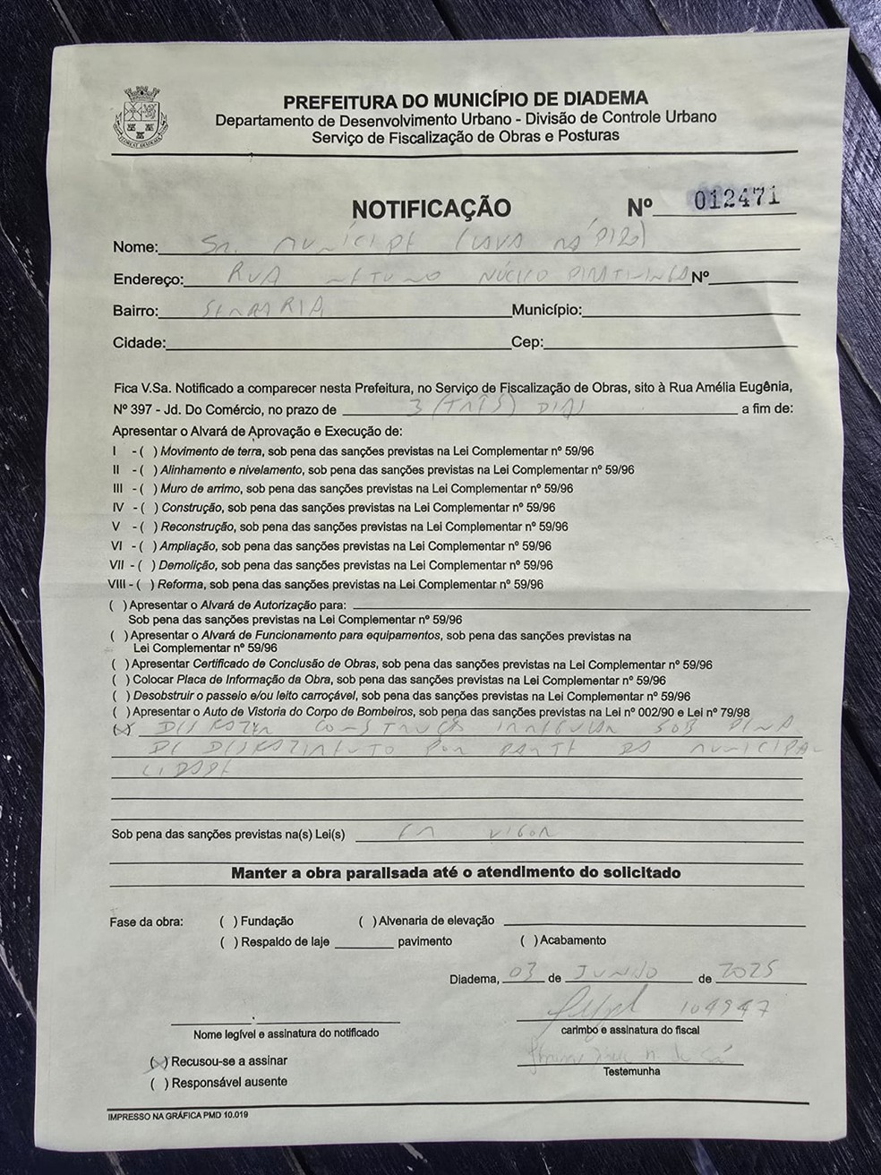 Notificação da Prefeitura de Diadema enviada na terça-feira (3) aos comerciantes da comunidade do Pombal. — Foto: Acervo pessoal