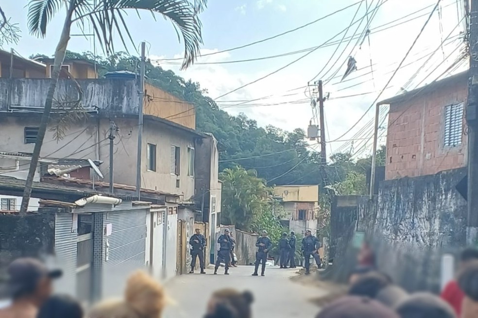 Homem morre após ser baleado em operação policial no Morro Santa Maria, em Santos, SP — Foto: Reprodução