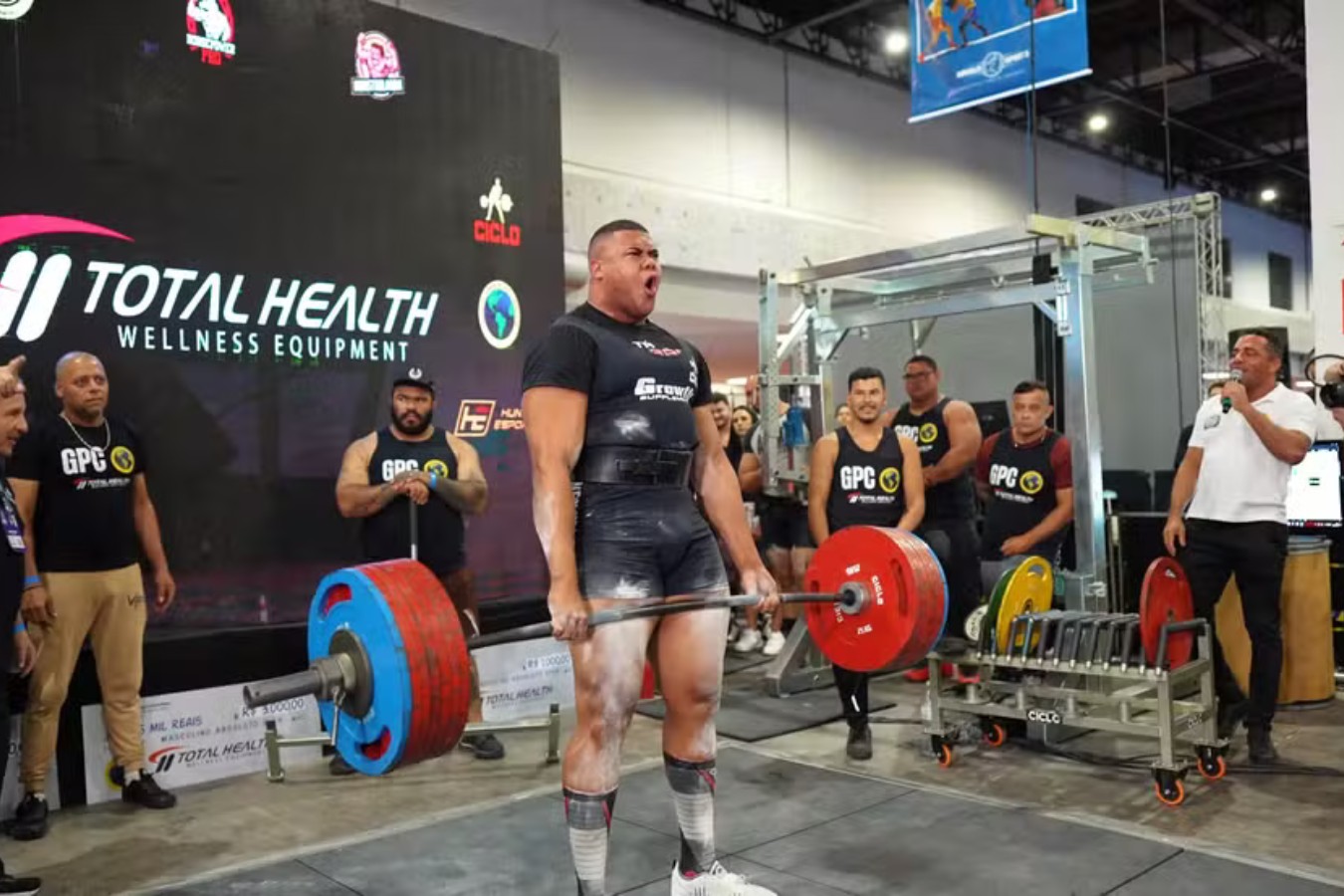 De servente de pedreiro a campeão mundial, Bitelo conquista powerlifting e fãs nas redes sociais: 'lembro sempre de onde eu vim'