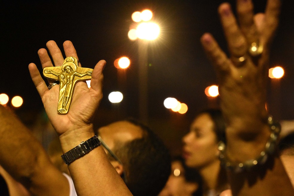 Fieis participam de celebração de Pentecostes em Taguatinga, em imagem de arquivo — Foto: Tony Winston/Agência Brasília