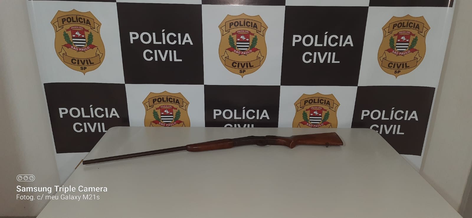 Polícia Civil apreende espingarda e munições de idoso de 81 anos na zona rural de Tejupá