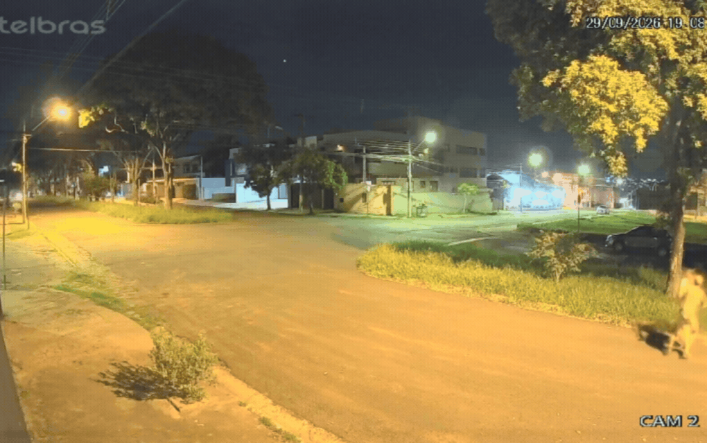Esteticista reage a roubo na Zona Sul de Ribeirão Preto, corre atrás de ladrão e consegue recuperar celular; VÍDEO 