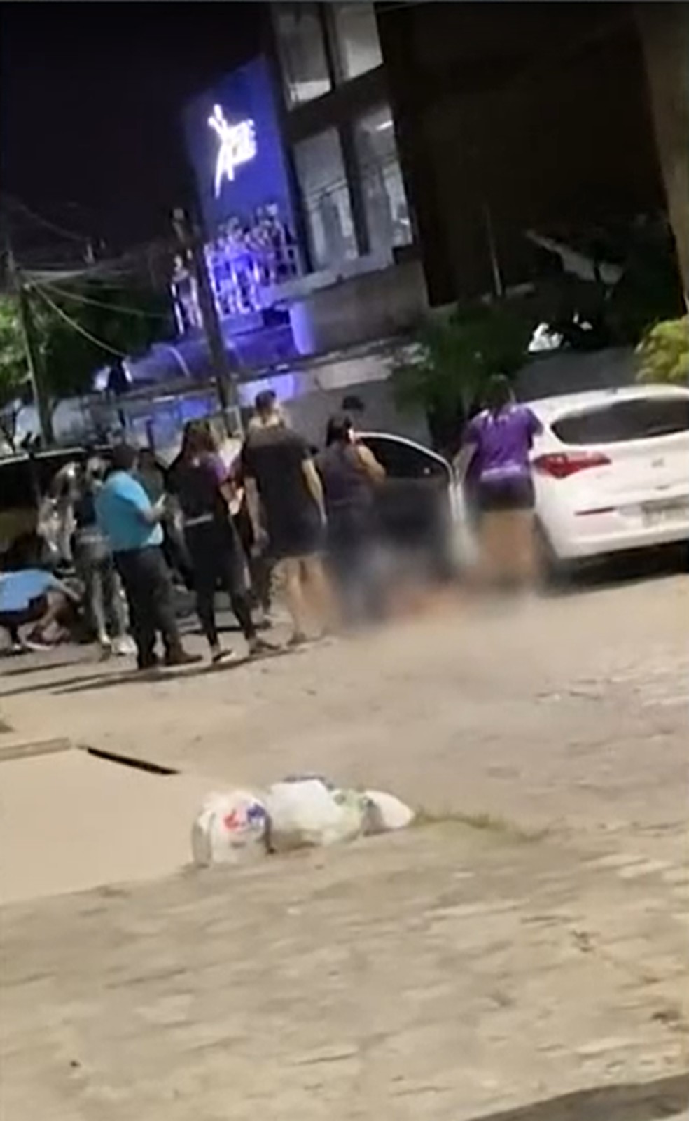 Policial Militar é baleado durante tentativa de assalto em João Pessoa — Foto: Reprodução/TV Cabo Branco